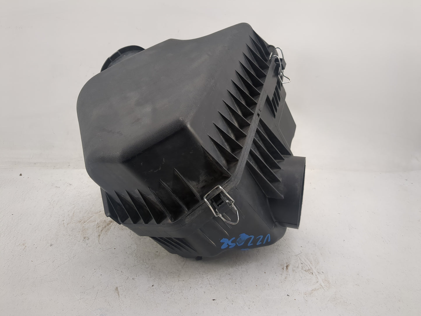 2011-2016 Chrysler Town & Country Air Cleaner Intake-duct Hose Tube - Oemusedautoparts1.com