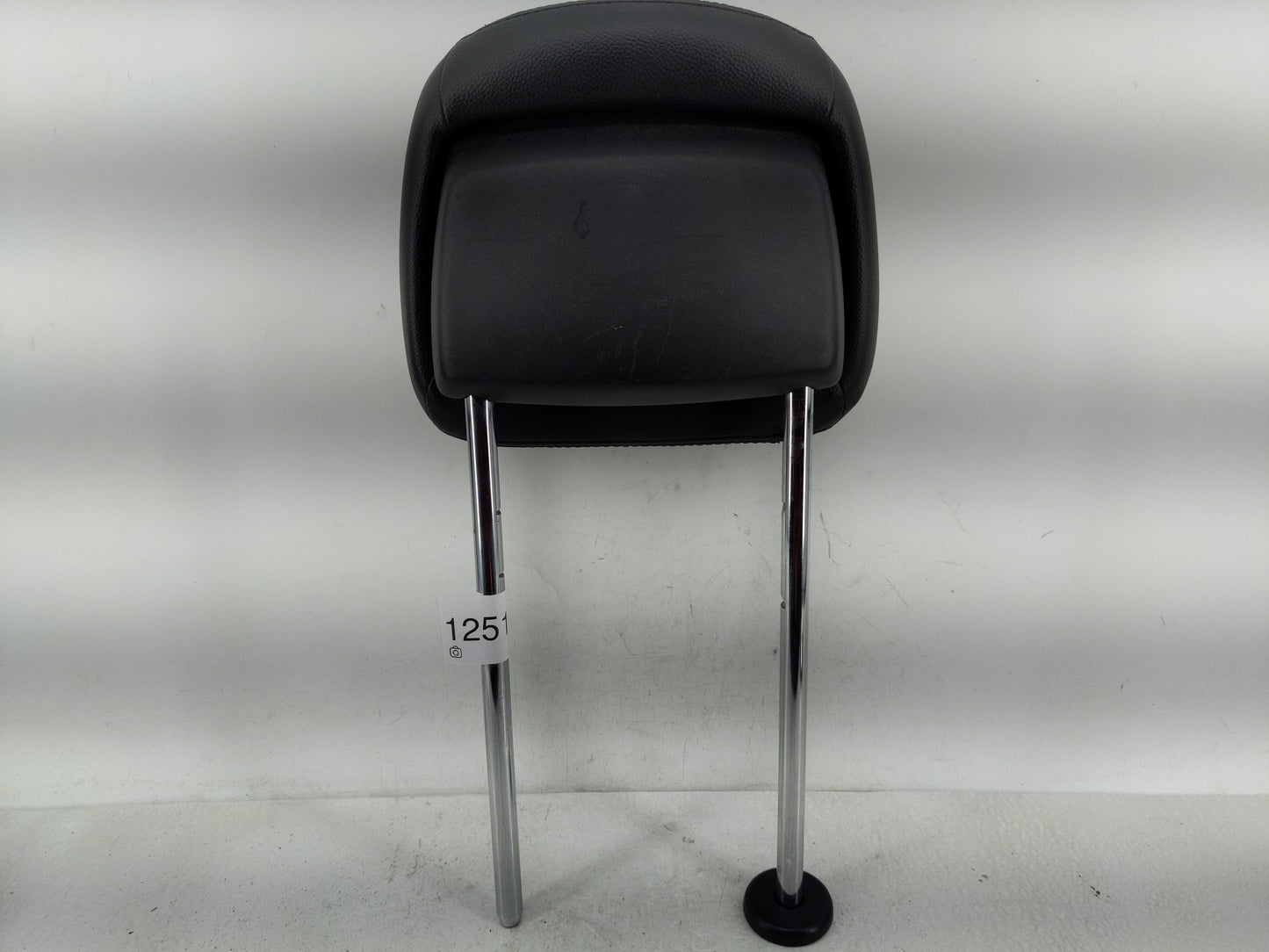 2014 Chrysler Town & Country Headrest Head Rest Rear Seat Fits Fits 2005 OEM Used Auto Parts - Oemusedautoparts1.com