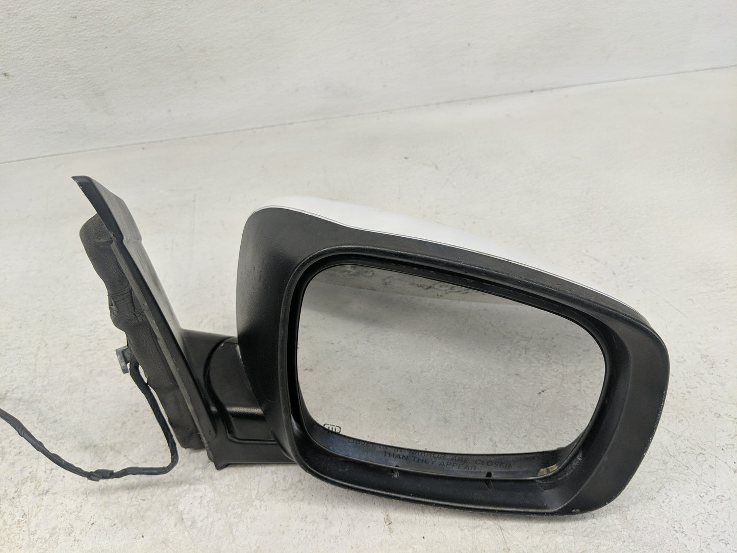 2011-2016 Chrysler Town & Country Side Mirror Replacement Passenger Right View Door Mirror P/N:1AB721W7AG Fits OEM Used Auto