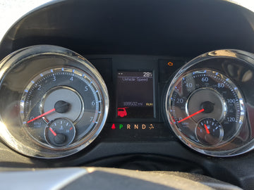 2014 Chrysler Town & Country Instrument Cluster Speedometer Gauges Fits OEM Used Auto Parts