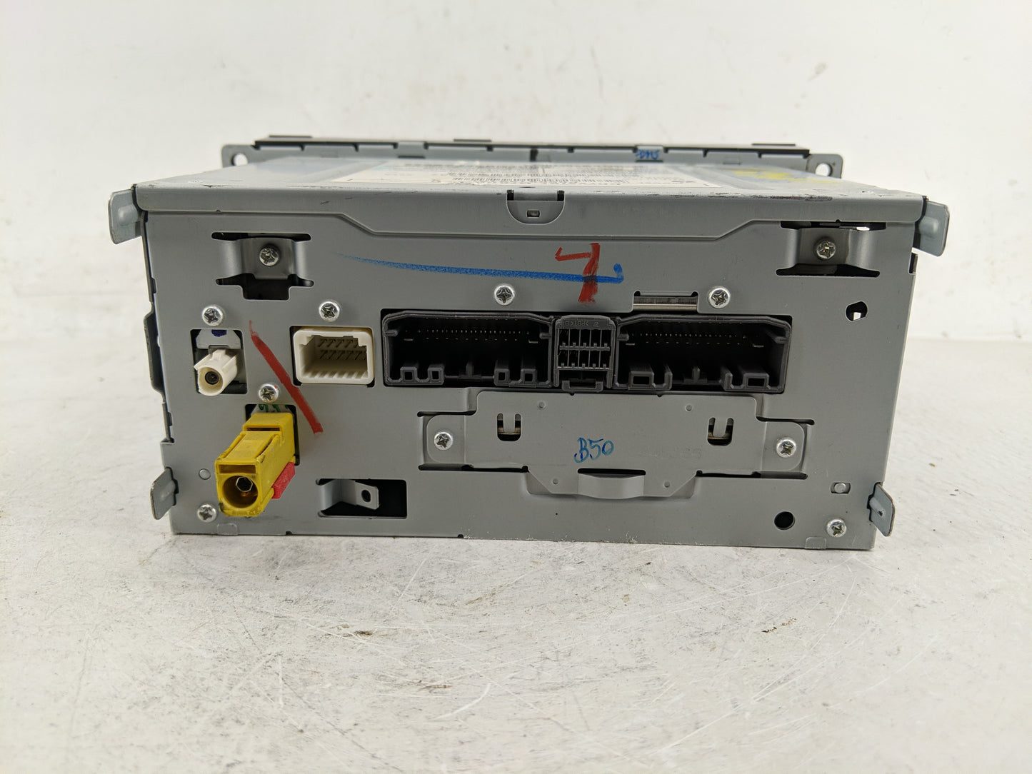 2012-2016 Chrysler Town & Country Radio AM FM Cd Player Receiver Replacement P/N:P05091331AE Fits OEM Used Auto Parts - Oemu