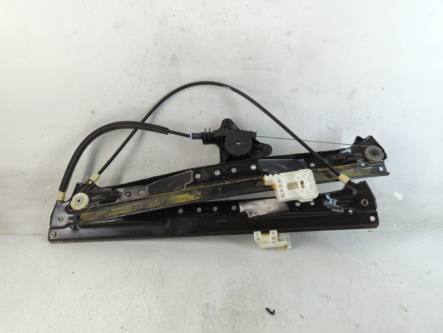2008 Chrysler Town & Country Used Window Regulator Right Passenger Rear 938457 - Oemusedautoparts1.com
