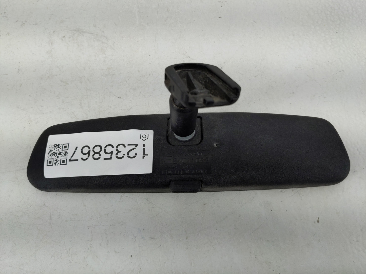 2014 Dodge Caravan Interior Rear View Mirror Replacement OEM P/N:E8011083 Fits OEM Used Auto Parts - Oemusedautoparts1.com