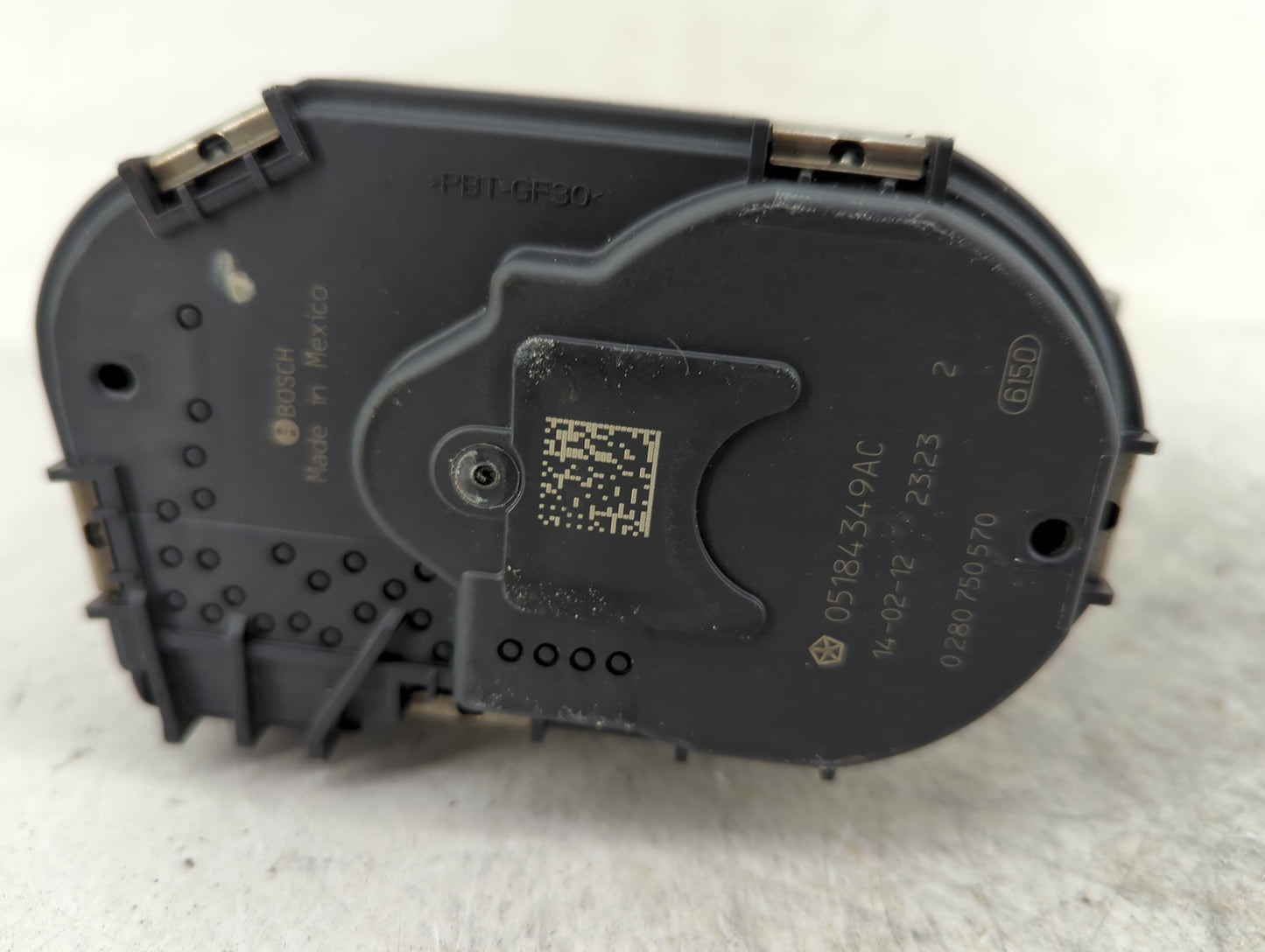 2014 Dodge Caravan Throttle Body P/N:05184349AC Fits Fits 2011 2012 2013 2015 2016 2017 2018 2019 2020 2021 2022 OEM Used Au