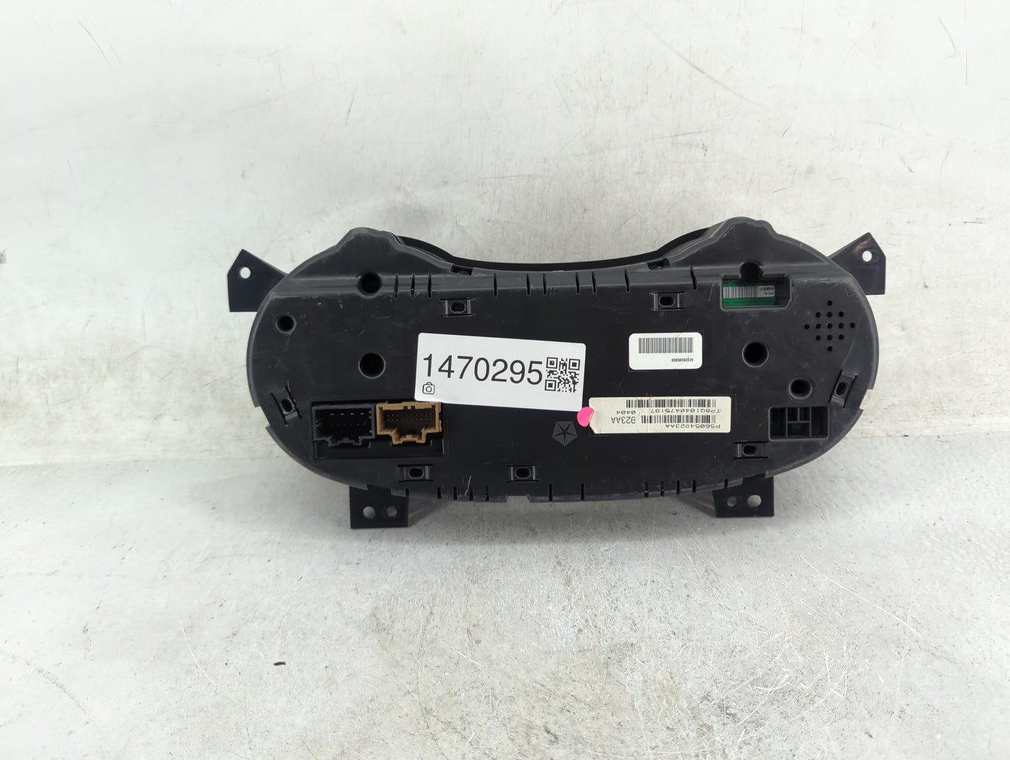 2014 Dodge Caravan Instrument Cluster Speedometer Gauges P/N:P56054923AA TP8010404175197 Miles:127K Fits OEM Used Auto Parts