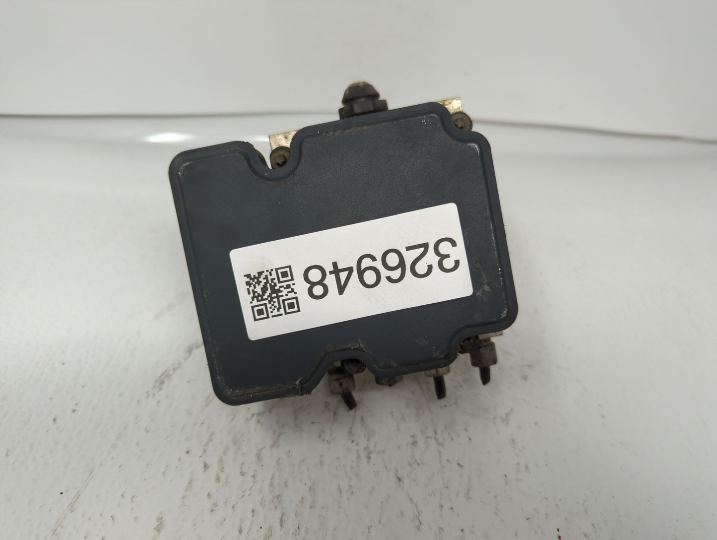 2014 Dodge Caravan ABS Pump Control Module Replacement P/N:P68183803AC Fits OEM Used Auto Parts - Oemusedautoparts1.com