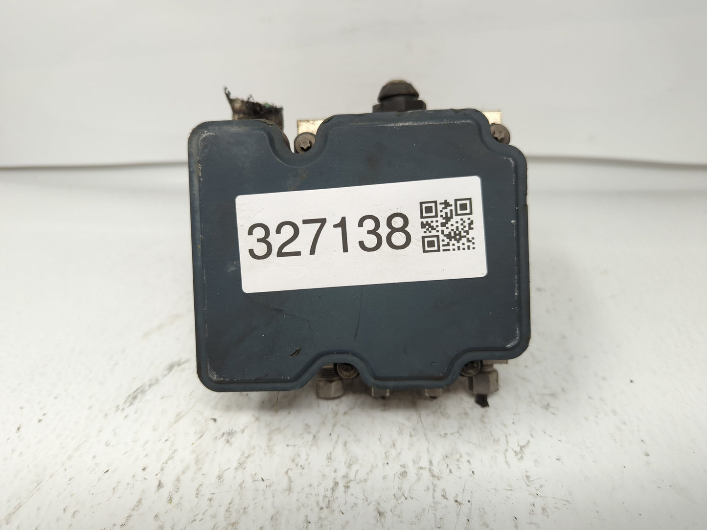 2014 Dodge Caravan ABS Pump Control Module Replacement P/N:P68183803AC Fits OEM Used Auto Parts - Oemusedautoparts1.com