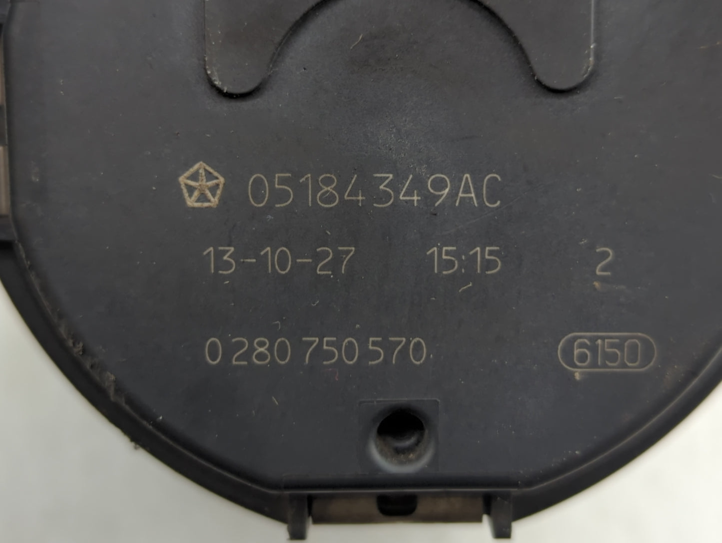2014 Dodge Caravan Throttle Body P/N:05184349AC Fits Fits 2011 2012 2013 2015 2016 2017 2018 2019 2020 2021 2022 OEM Used Au