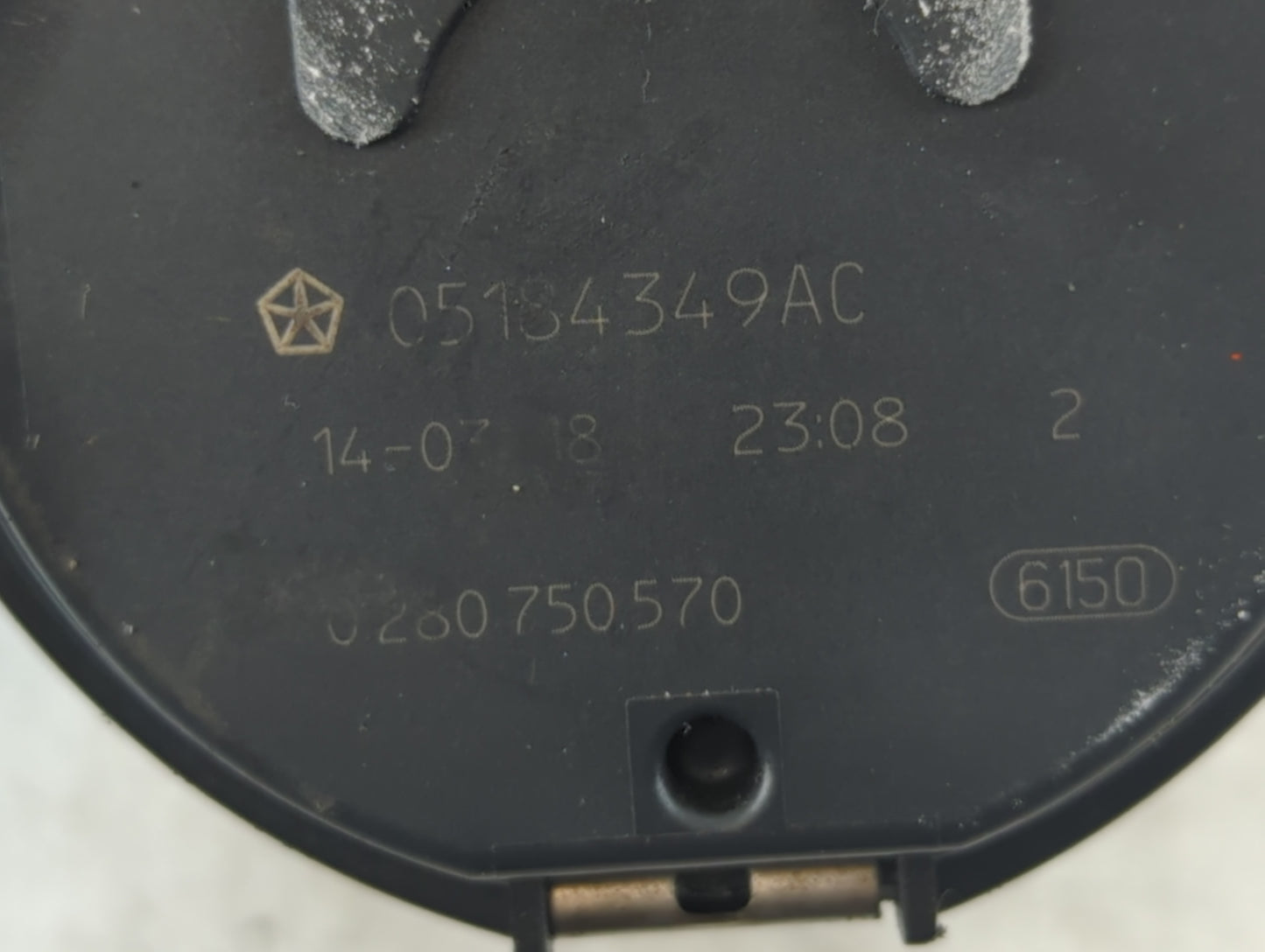2014 Dodge Caravan Throttle Body P/N:05184349AC Fits Fits 2011 2012 2013 2015 2016 2017 2018 2019 2020 2021 2022 OEM Used Au