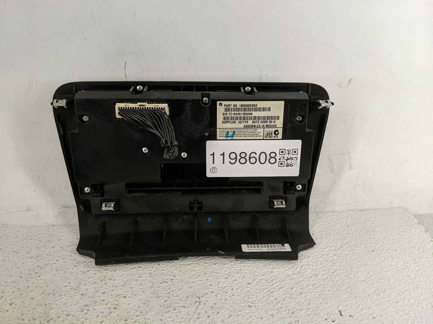 2011-2014 Dodge Charger Climate Control Module Temperature AC/Heater Replacement P/N:1QH08DX9AE Fits Fits 2011 2012 2013 201