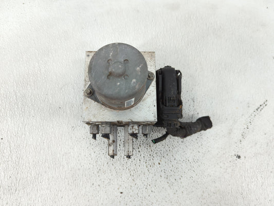 2014-2015 Dodge Durango ABS Pump Control Module Replacement P/N:68227200AD Fits Fits 2014 2015 OEM Used Auto Parts