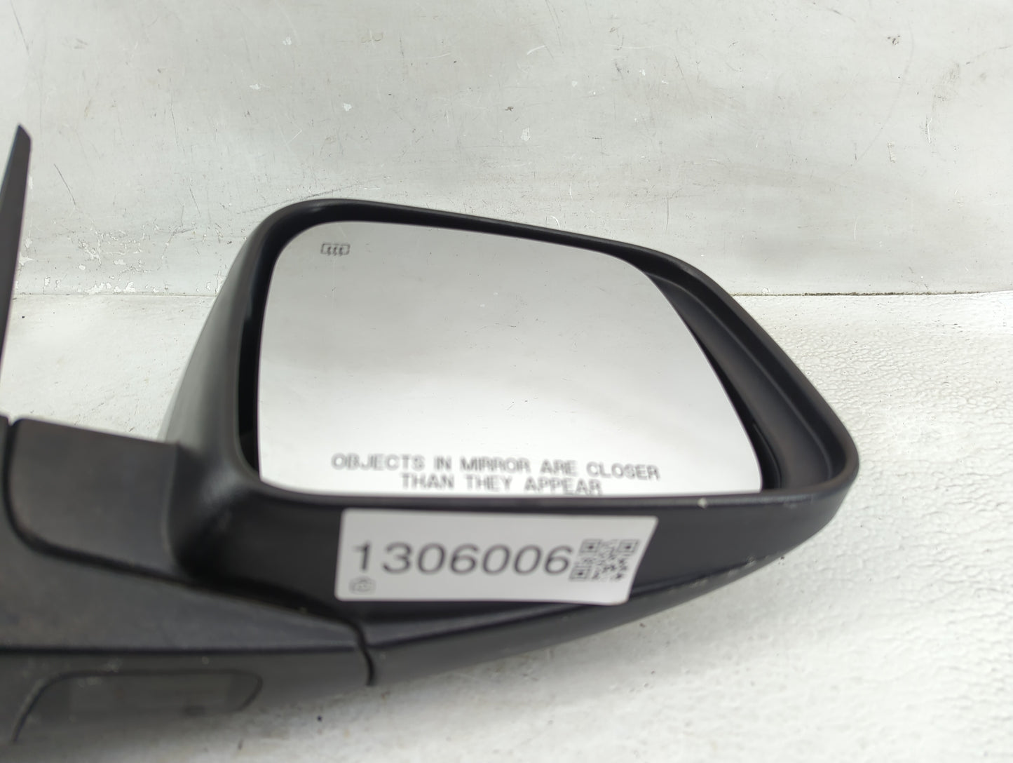2011-2021 Dodge Durango Passenger Side View Mirror - Right Door Mirror OEM Used - Oemusedautoparts1.com