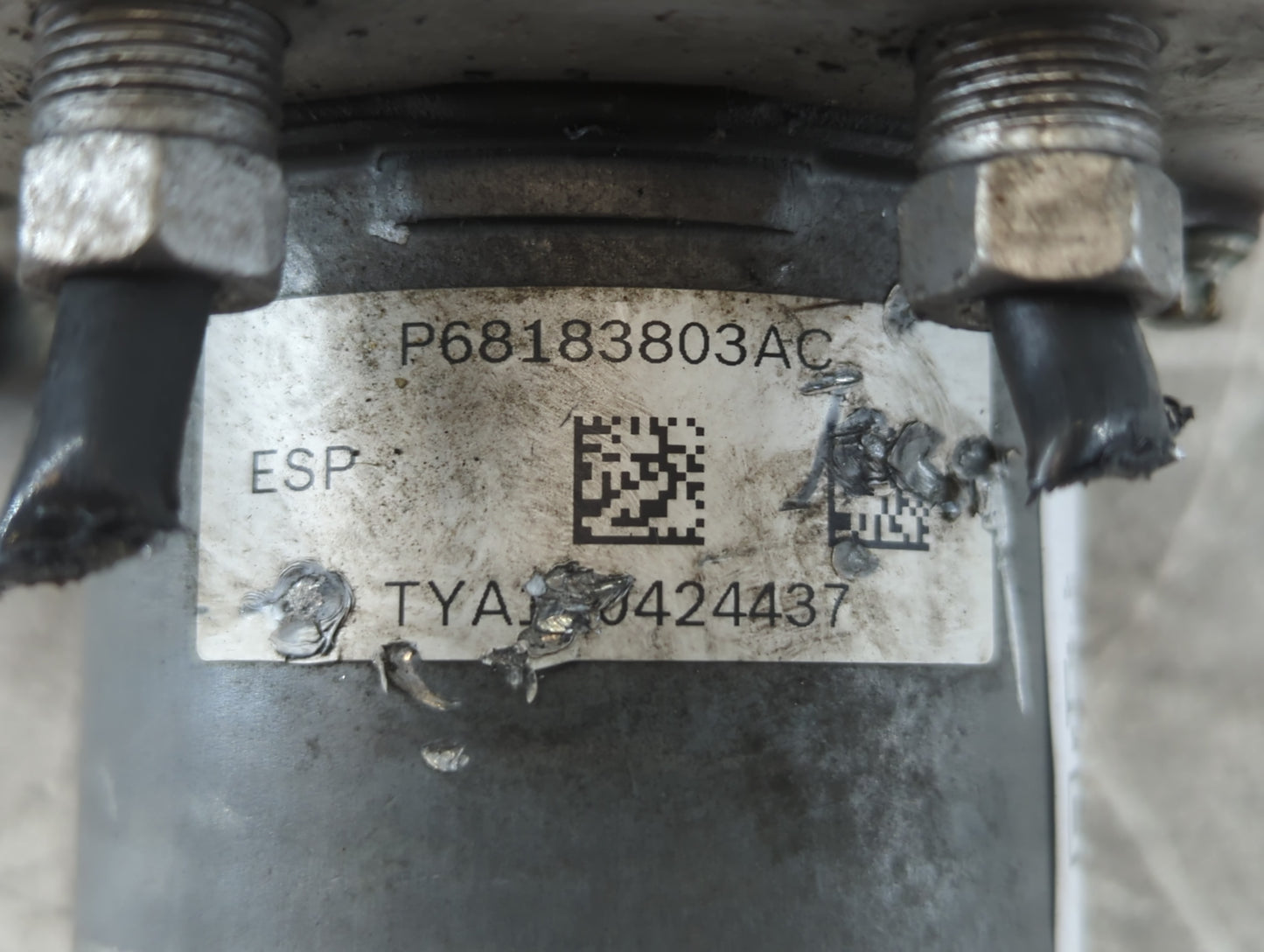 2014 Dodge Grand Caravan ABS Pump Control Module Replacement P/N:P68183803AC Fits OEM Used Auto Parts - Oemusedautoparts1.co