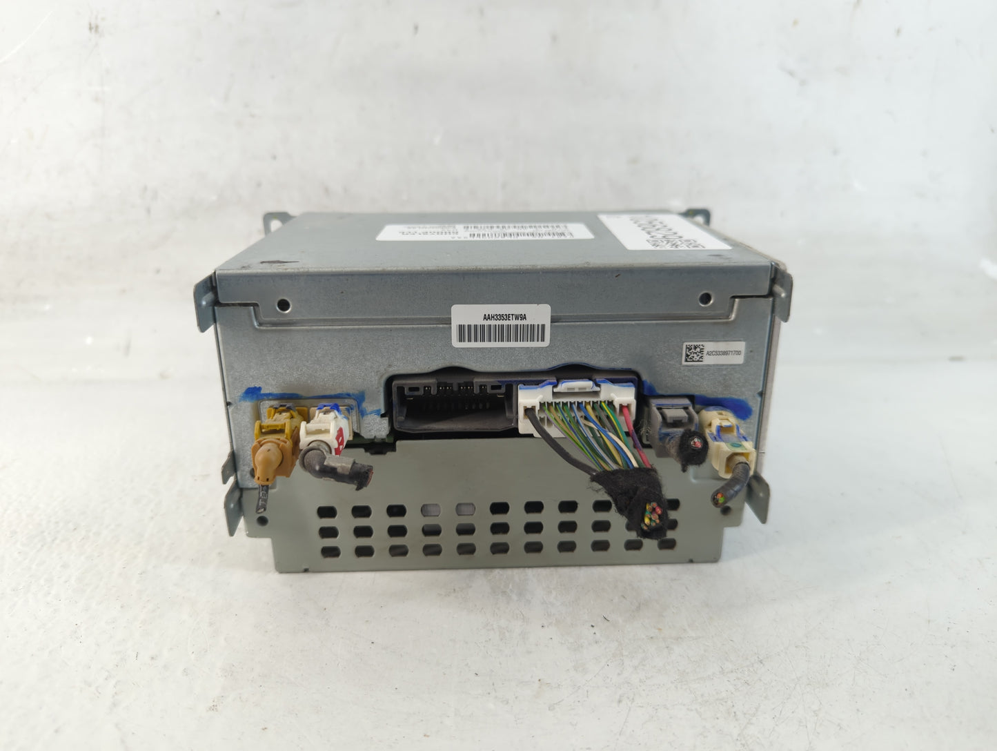 2018-2020 Dodge Journey Radio AM FM Cd Player Receiver Replacement P/N:P68209665AA Fits Fits 2018 2019 2020 OEM Used Auto Pa