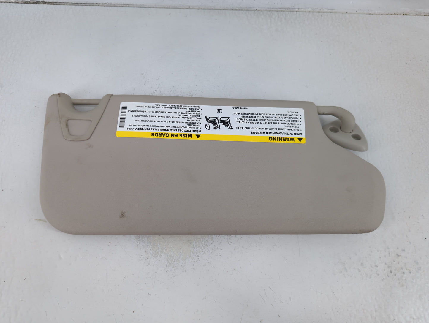 2014 Dodge Journey Sun Visor Shade Replacement Driver Left Mirror Fits OEM Used Auto Parts - Oemusedautoparts1.com