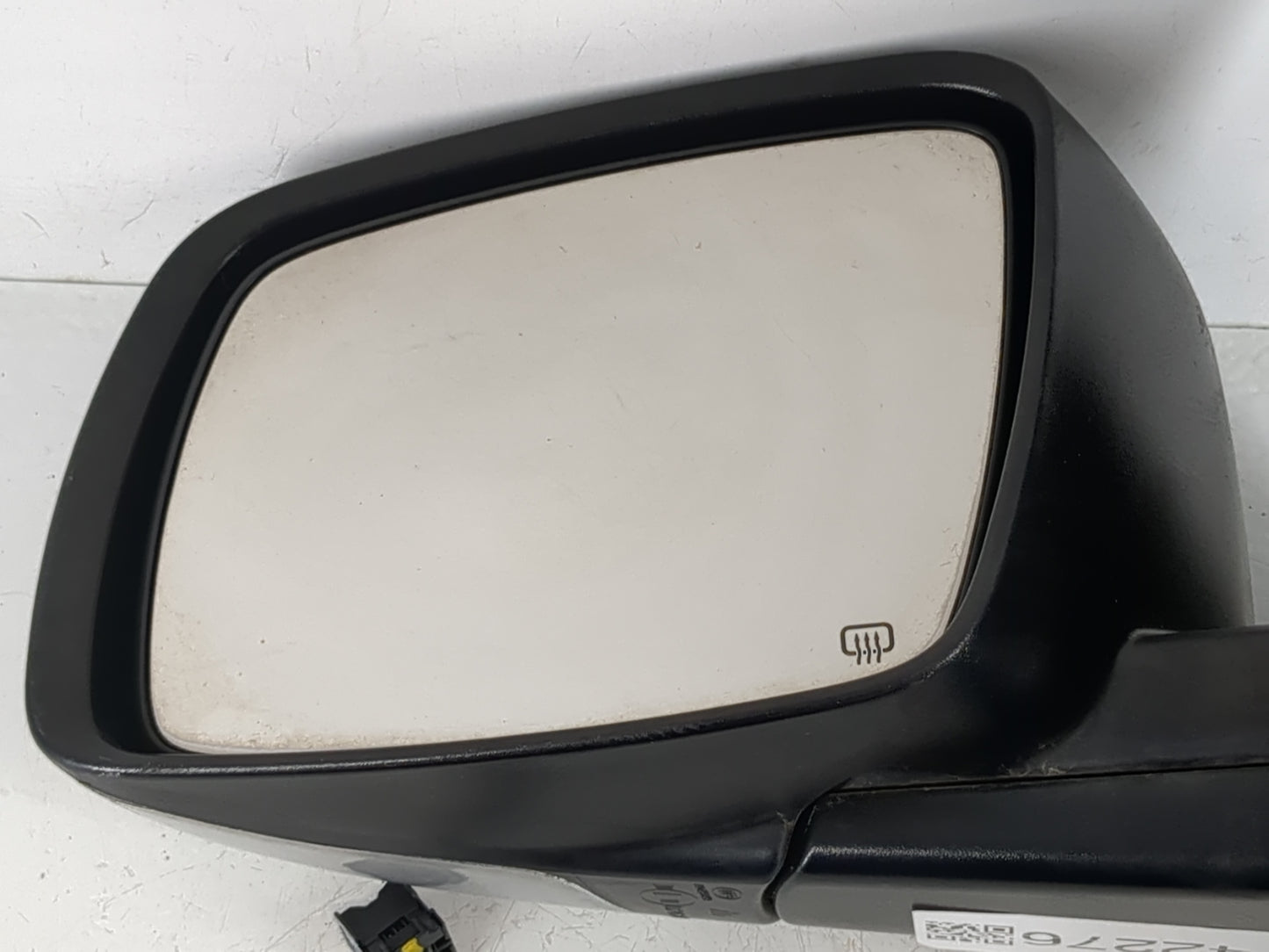 2014 Dodge Journey Driver Side View Mirror - Left Door Mirror OEM Used - Oemusedautoparts1.com