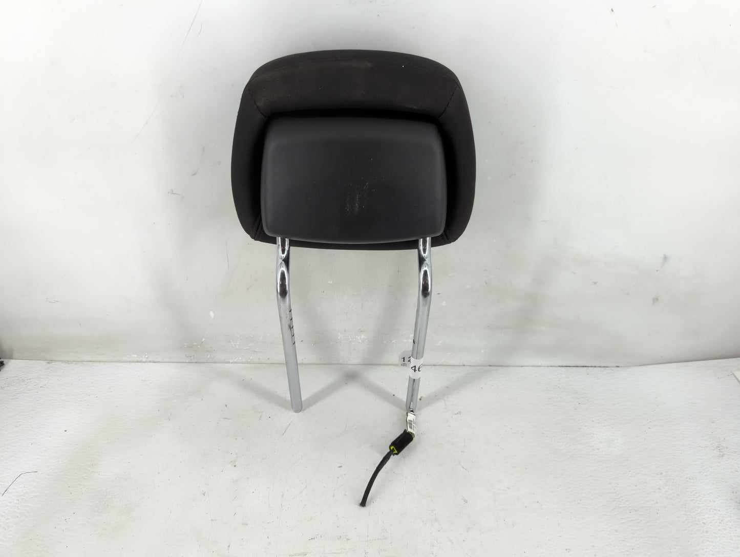 2014 Dodge Journey Headrest Head Rest Rear Seat Fits OEM Used Auto Parts - Oemusedautoparts1.com
