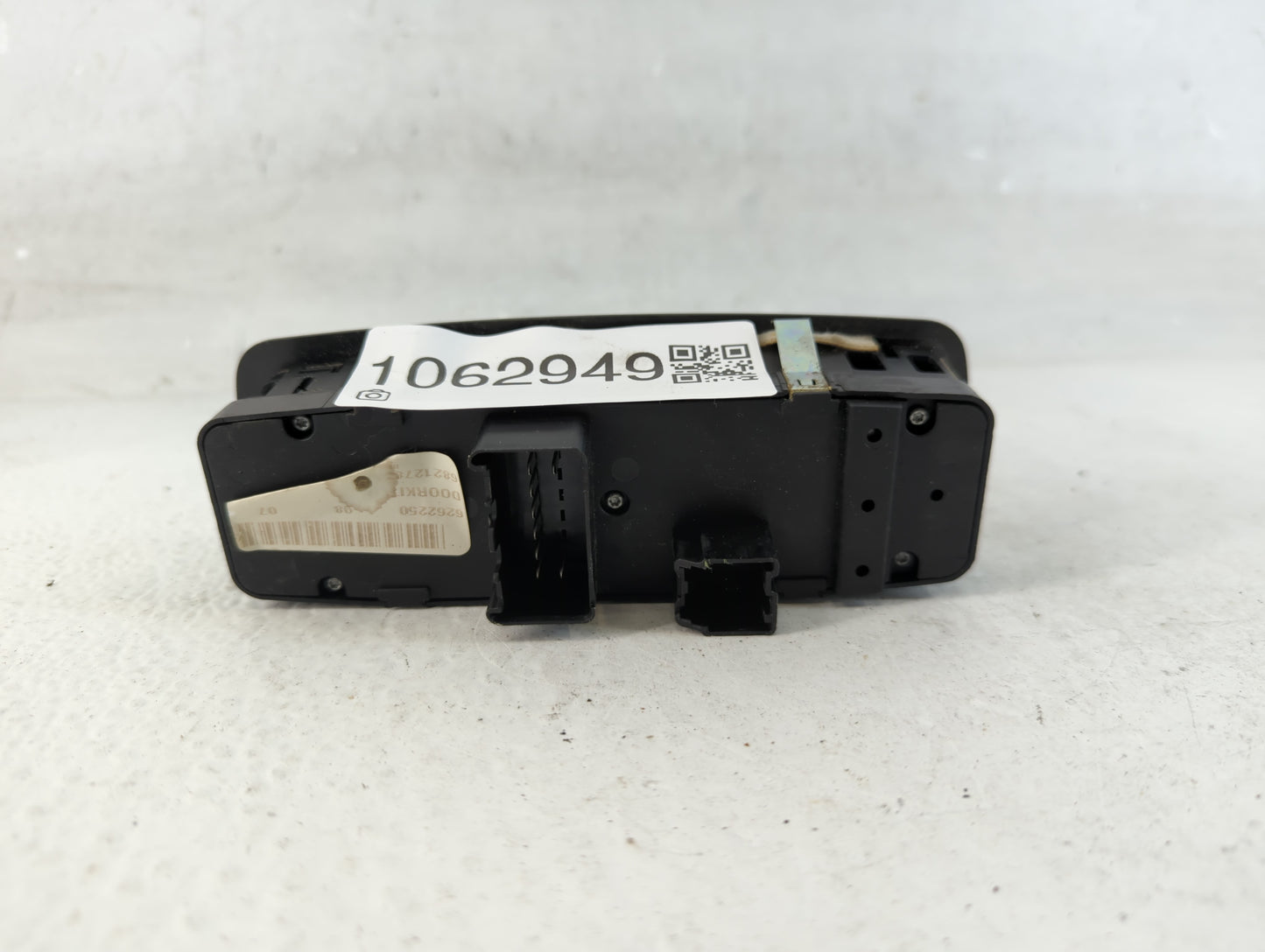 2014 Dodge Ram 1500 Master Power Window Switch Replacement Driver Side Left P/N:68212784AA Fits Fits 2012 2013 2015 2016 OEM