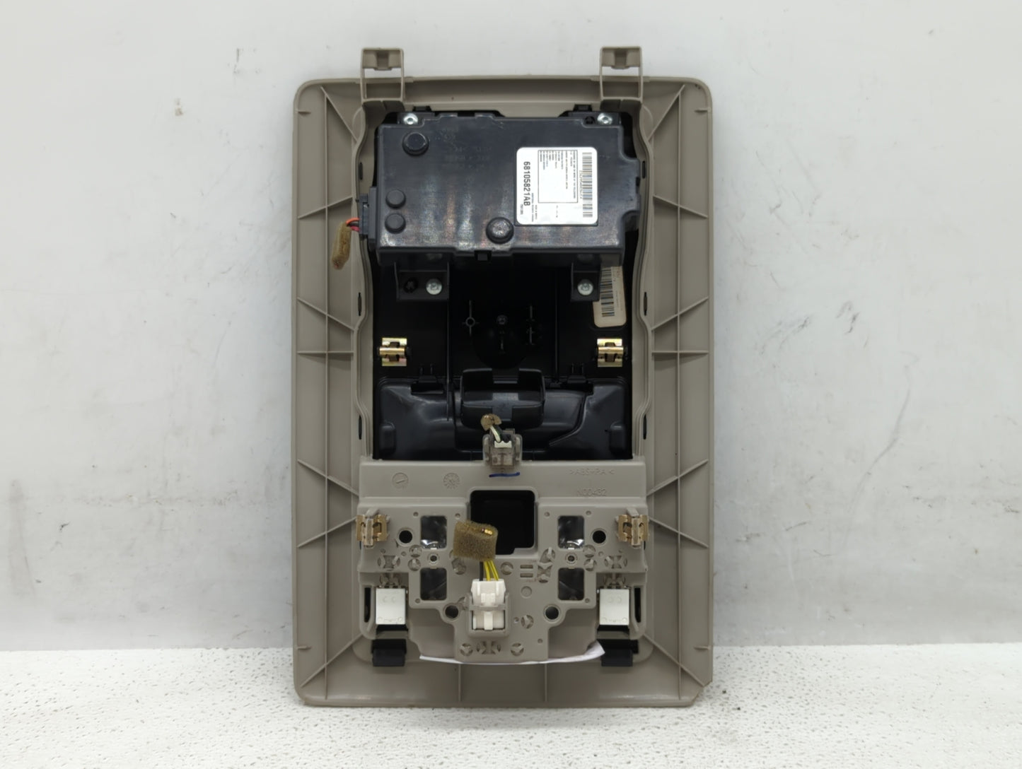 2014 Dodge Ram 1500 Center Floor Console P/N:1515914 Fits Fits 2013 2015 OEM Used Auto Parts - Oemusedautoparts1.com