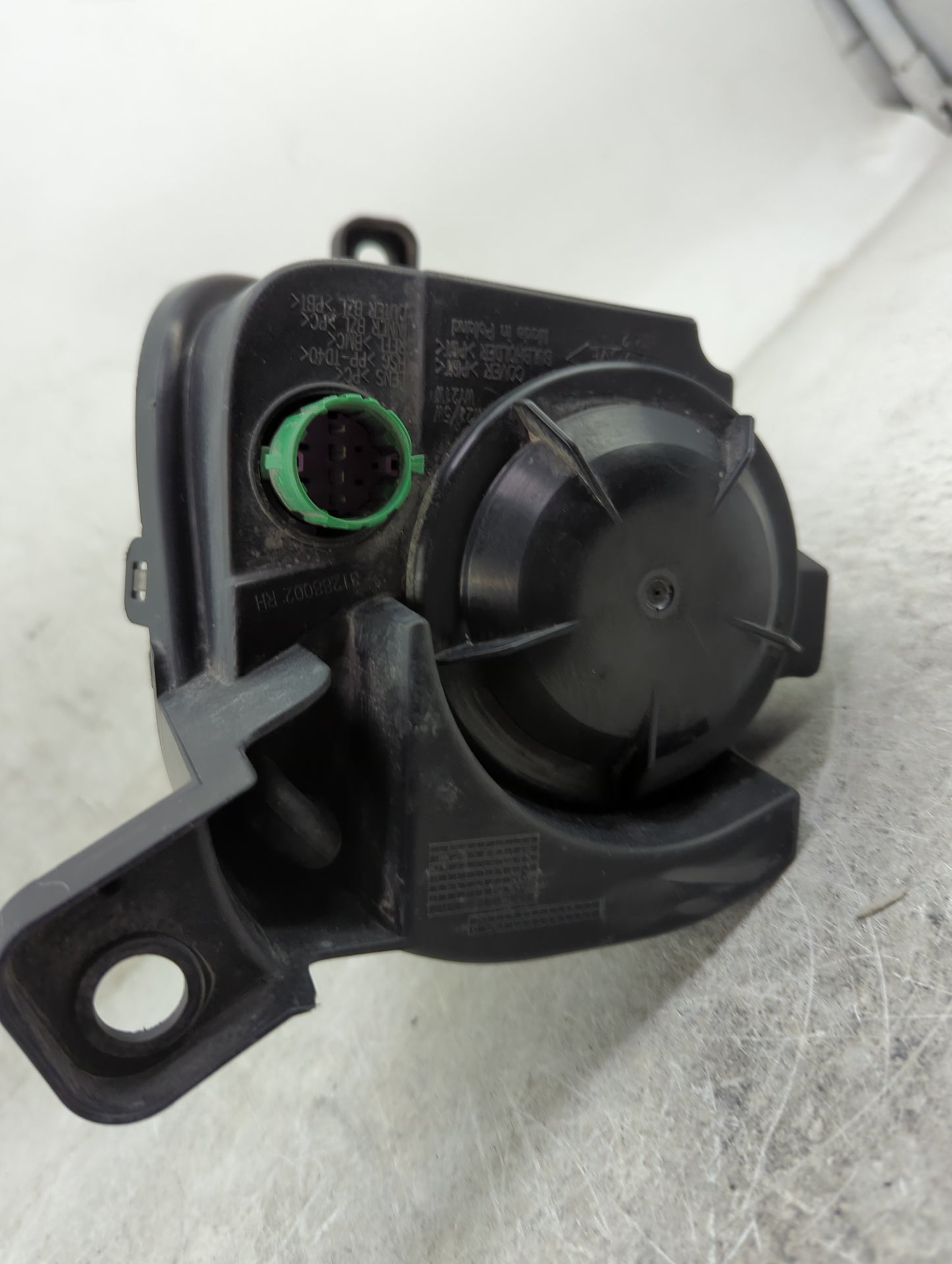 2012-2019 Fiat 500 Passenger Right Oem Head Light Headlight Lamp - Oemusedautoparts1.com