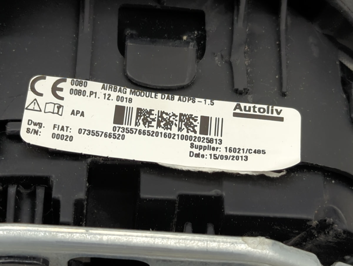 2014 Fiat 500 Air Bag Driver Left Steering Wheel Mounted 1458650 - Oemusedautoparts1.com