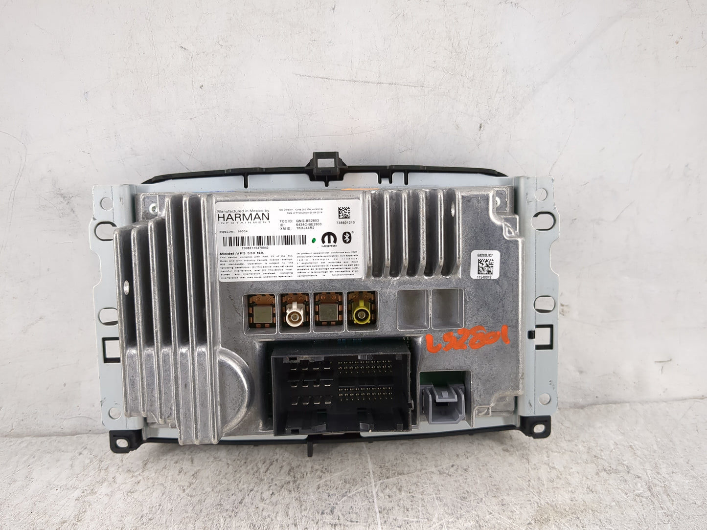 2014 Fiat 500 Radio AM FM Cd Player Receiver Replacement P/N:VP3 330 NA QNG-BE2803, 6434C-BE2803, T00BE115470042, 68282UC7 F