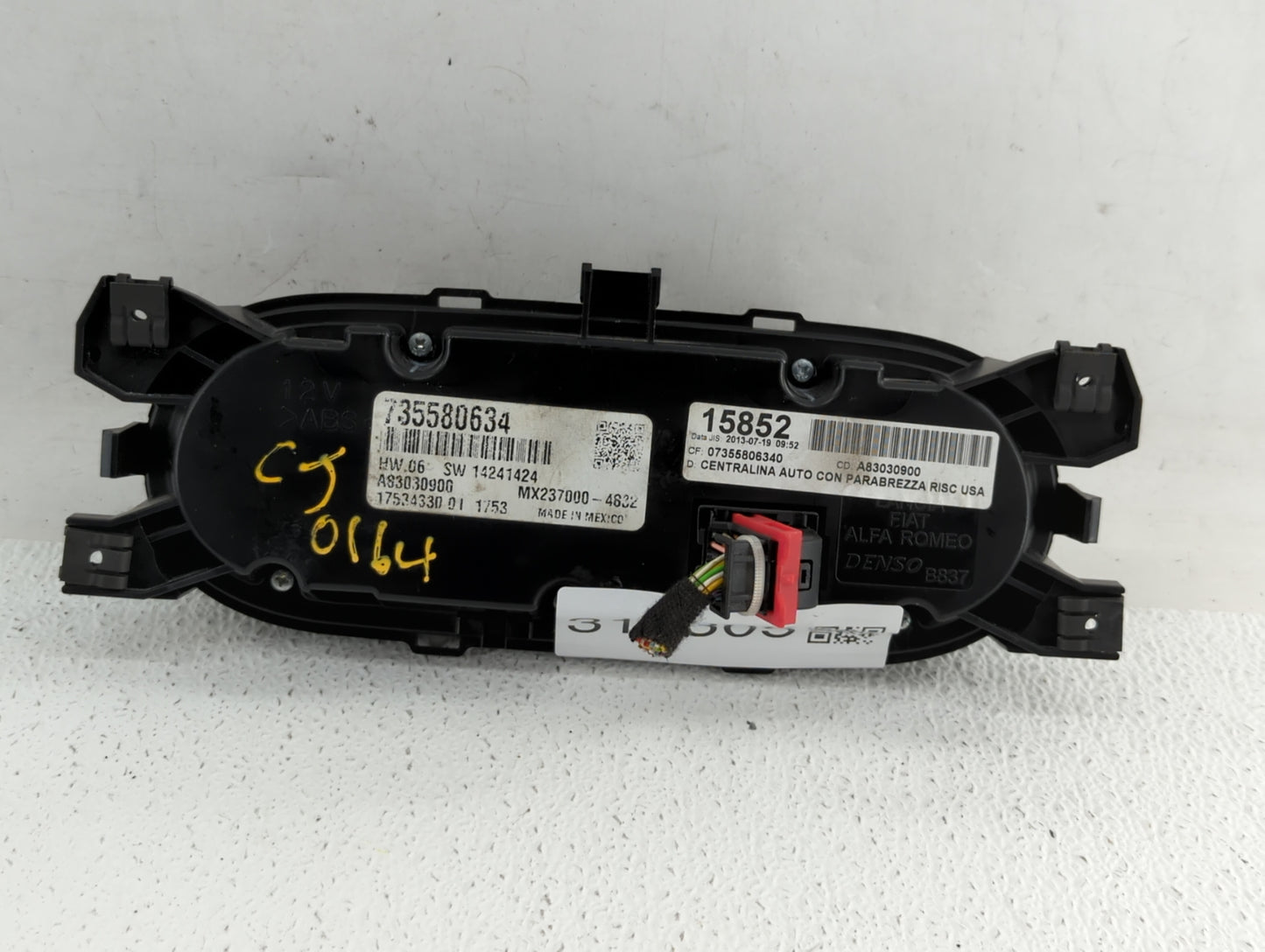 2014 Fiat 500 Climate Control Module Temperature AC/Heater Replacement P/N:A83030900 735580634 Fits OEM Used Auto Parts - Oe