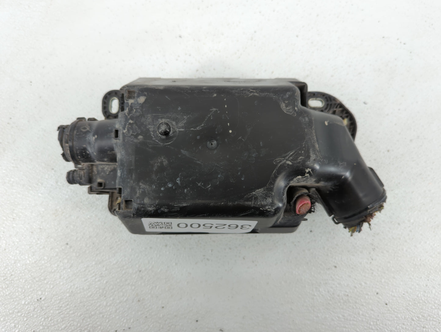 2014-2017 Fiat 500 Fusebox Fuse Box Panel Relay Module P/N:51890355 Fits Fits 2014 2015 2016 2017 OEM Used Auto Parts - Oemu