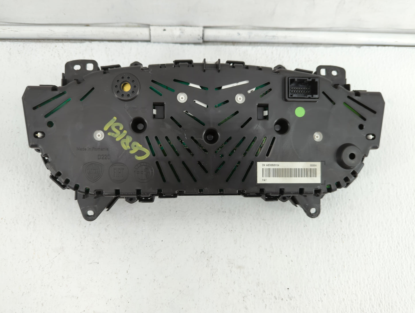 2014 Fiat 500 Instrument Cluster Speedometer Gauges P/N:51953204 51968251, 51975138, 51968387 Fits OEM Used Auto Parts - Oem