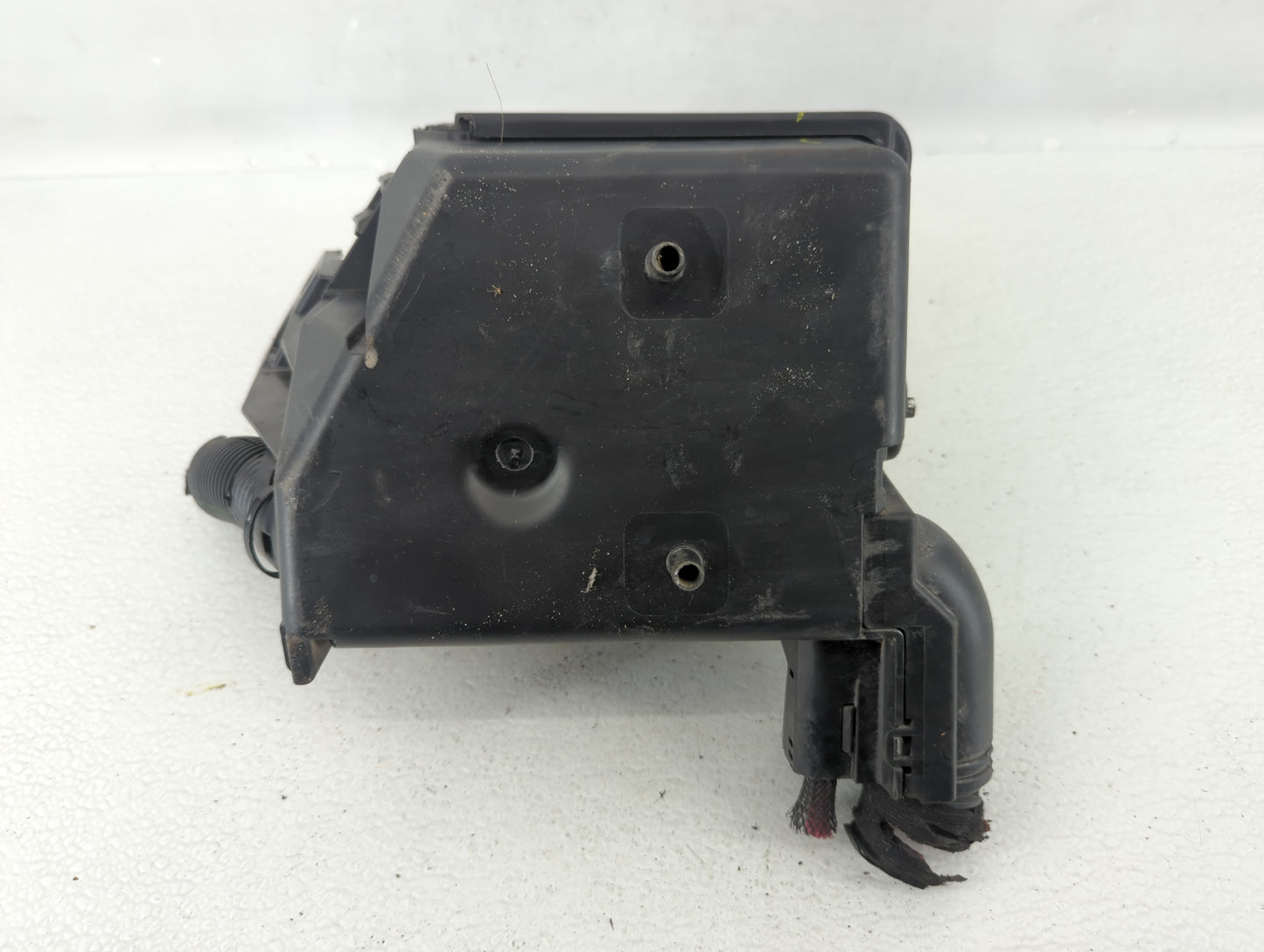 2012-2017 Fiat 500 Fusebox Fuse Box Panel Relay Module P/N:53100999 Fits Fits 2012 2013 2014 2015 2016 2017 OEM Used Auto Pa