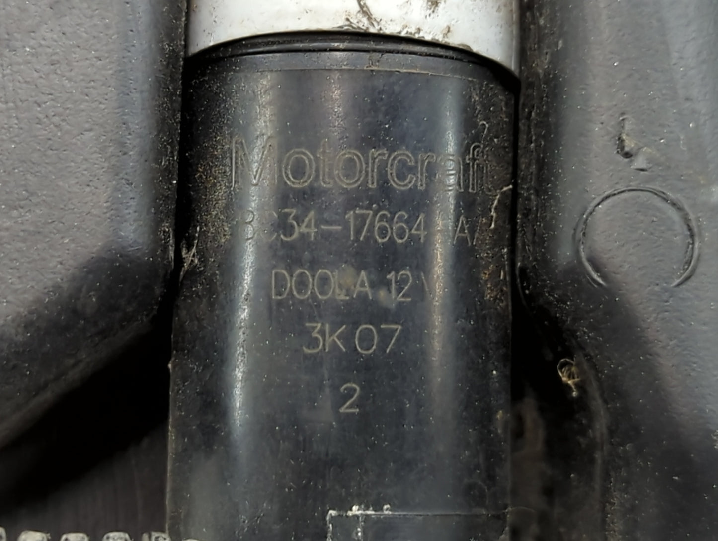 Ford E250 Windshield Washer Fluid Reservoir Bottle Oem - Oemusedautoparts1.com