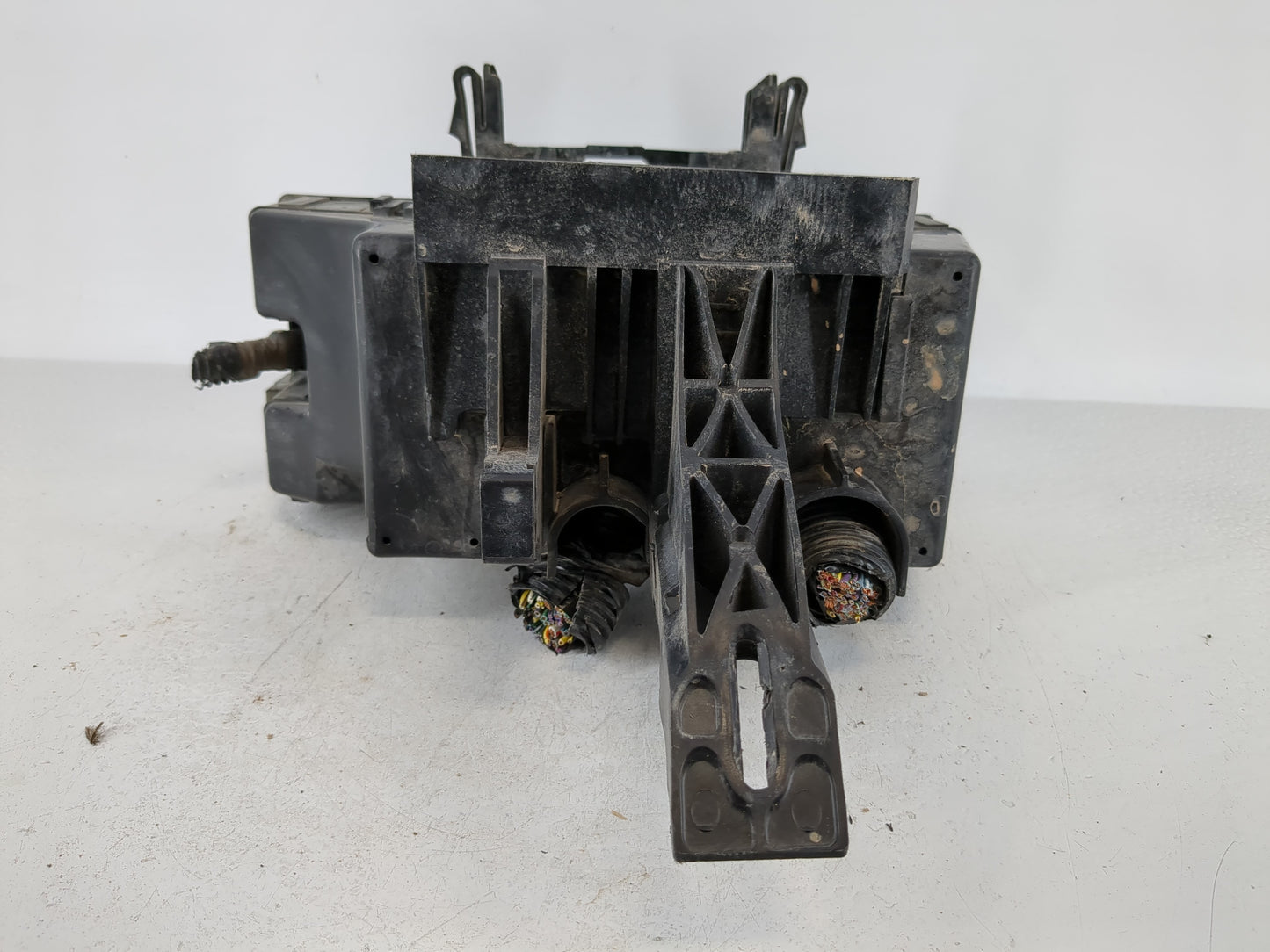 2012-2014 Ford Edge Fusebox Fuse Box Panel Relay Module P/N:CT4T-14290-AK Fits Fits 2012 2013 2014 OEM Used Auto Parts - Oem