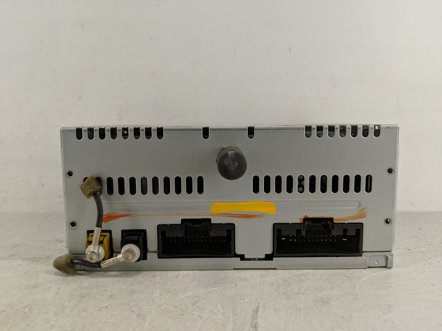 2014 Ford Edge Radio AM FM Cd Player Receiver Replacement P/N:ET4T-19C107-MA Fits Fits 2015 OEM Used Auto Parts - Oemusedaut