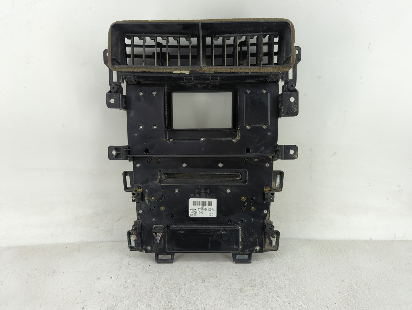 2014 Ford Edge Radio AM FM Cd Player Receiver Replacement P/N:ET4T-18A802-AA Fits OEM Used Auto Parts - Oemusedautoparts1.co