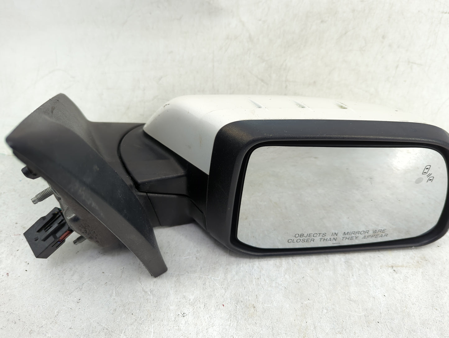 2013-2014 Ford Edge Passenger Side View Mirror - Right Door Mirror OEM Used - Oemusedautoparts1.com