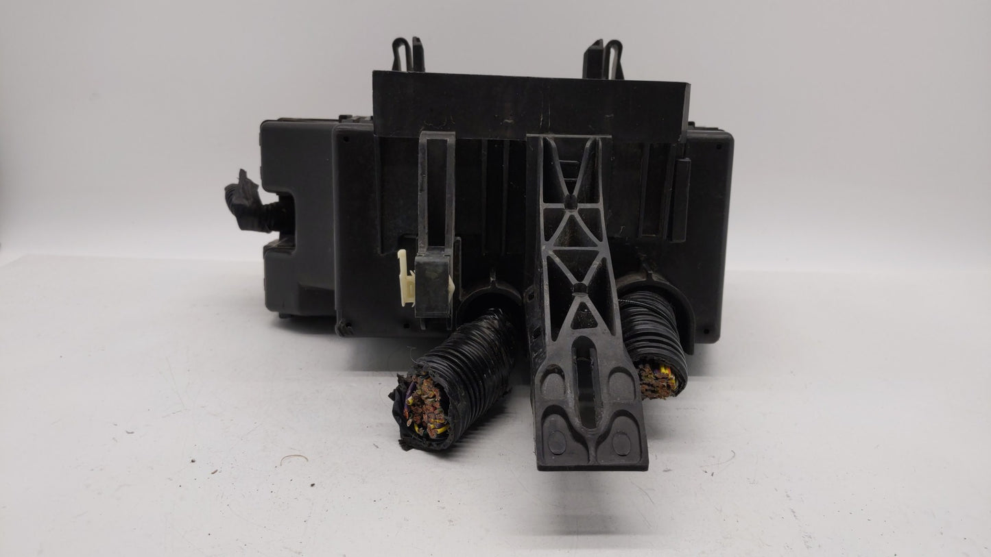 2012-2014 Ford Edge Fusebox Fuse Box Panel Relay Module P/N:BT4T-14A003-AA Fits Fits 2012 2013 2014 OEM Used Auto Parts - Oe