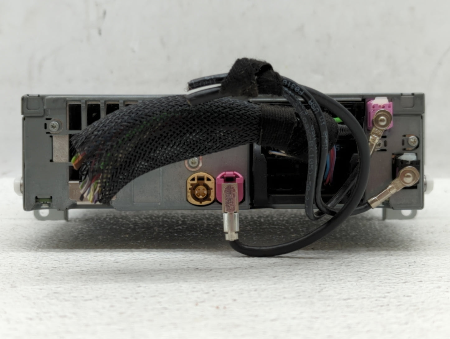 2013-2014 Ford Edge Am Fm Cd Player Radio Receiver - Oemusedautoparts1.com