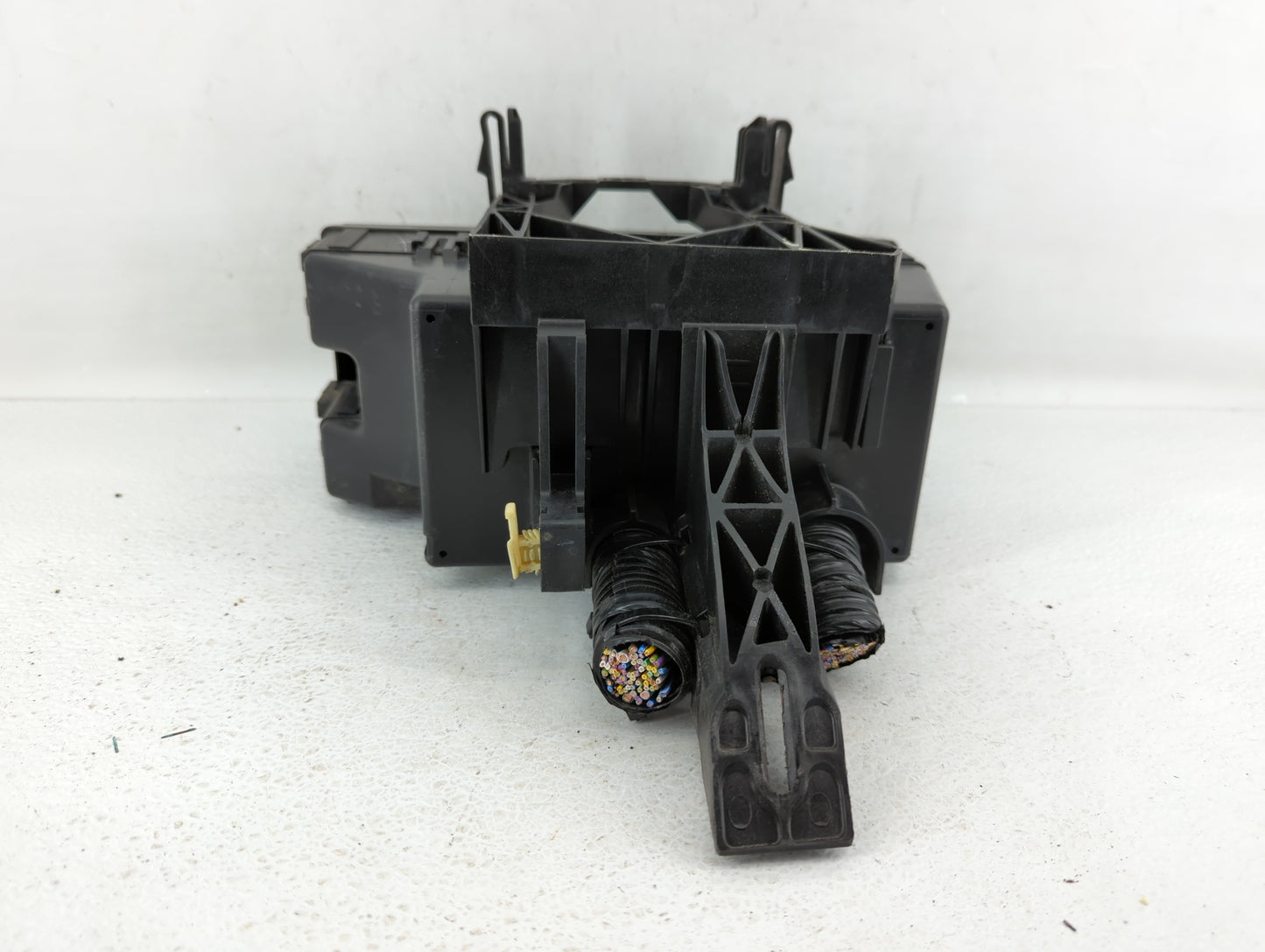 2012-2014 Ford Edge Fusebox Fuse Box Panel Relay Module P/N:CT4T-14290-LK Fits Fits 2012 2013 2014 OEM Used Auto Parts - Oem