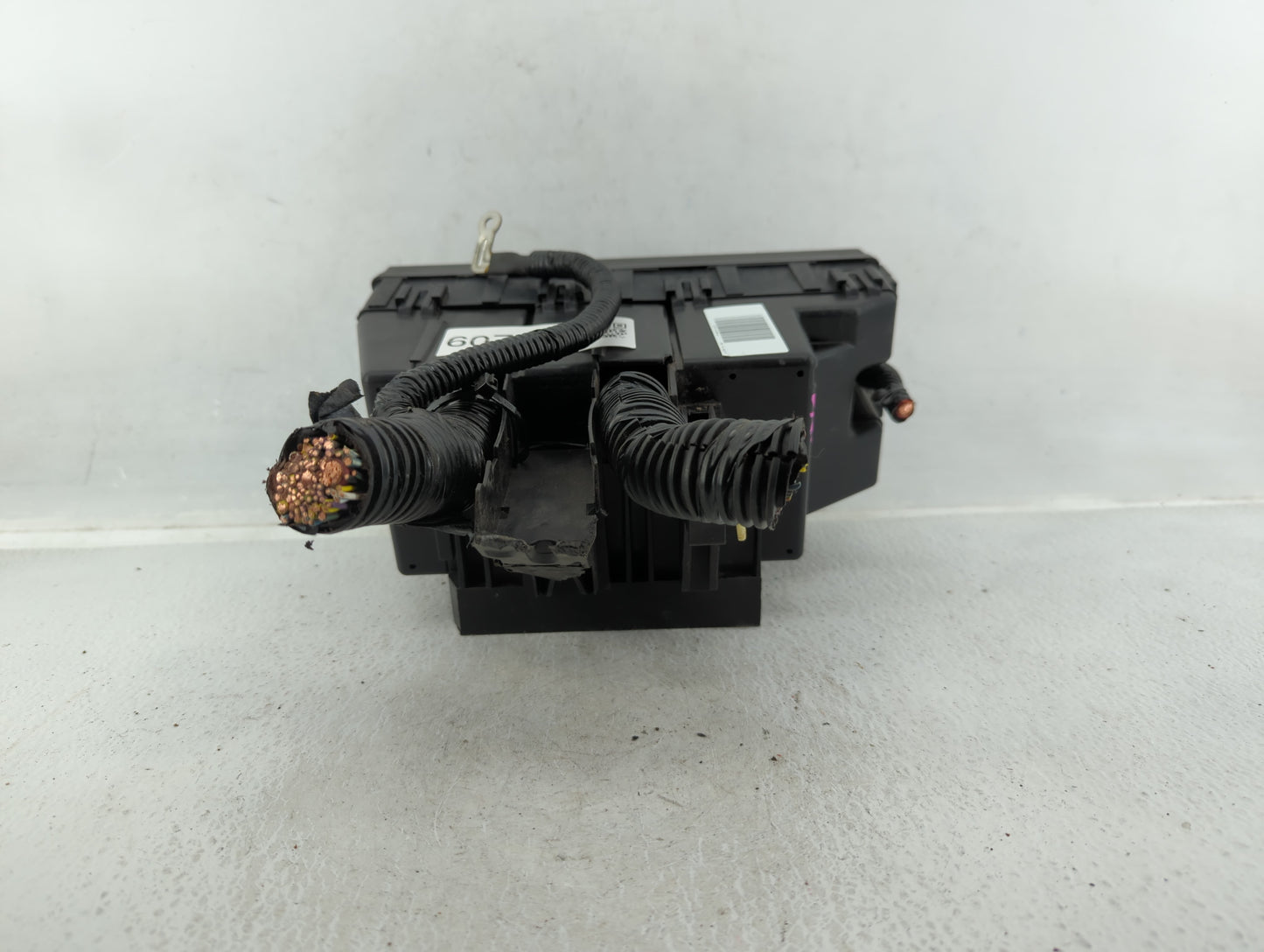 2012-2014 Ford Edge Fusebox Fuse Box Panel Relay Module P/N:CT4T-14290-LK Fits Fits 2012 2013 2014 OEM Used Auto Parts - Oem