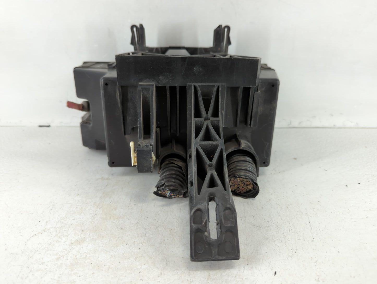 2012-2014 Ford Edge Fusebox Fuse Box Panel Relay Module P/N:CT4T-14290-LH Fits Fits 2012 2013 2014 OEM Used Auto Parts - Oem