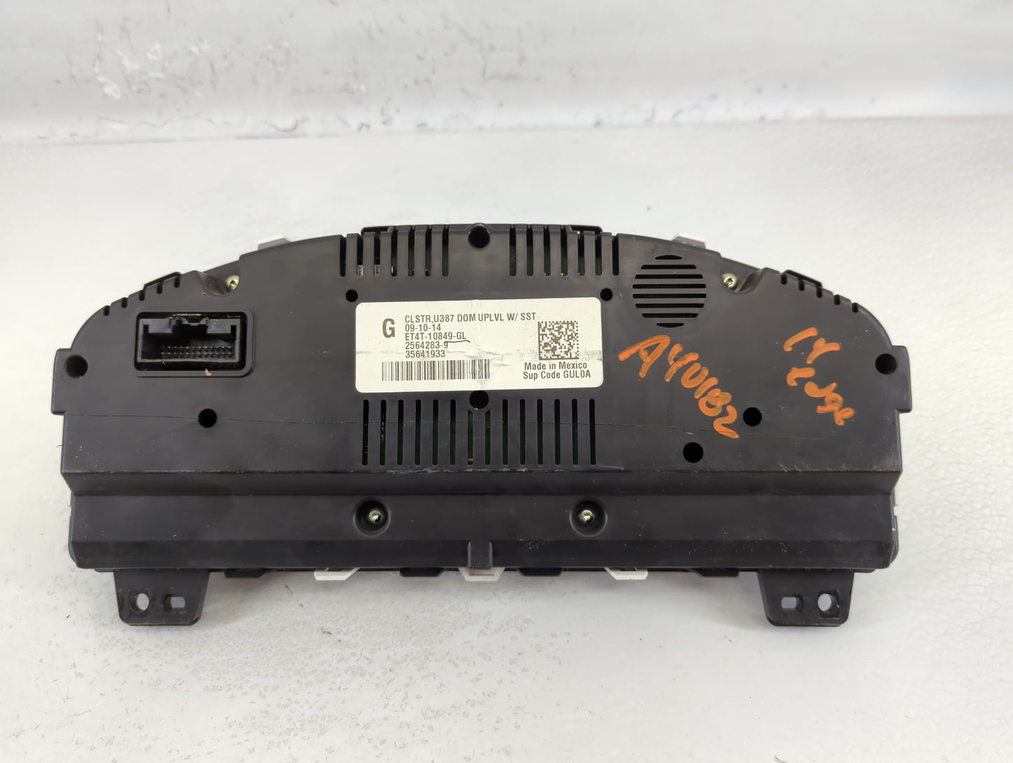 2014 Ford Edge Instrument Cluster Speedometer Gauges P/N:ET4T-10849-GL Fits OEM Used Auto Parts - Oemusedautoparts1.com