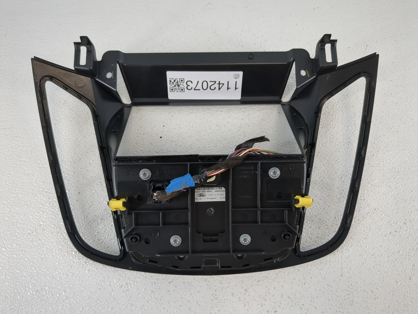 2013-2016 Ford Escape Radio AM FM Cd Player Receiver Replacement P/N:CJ54 18835 CCW Fits Fits 2013 2014 2015 2016 OEM Used A