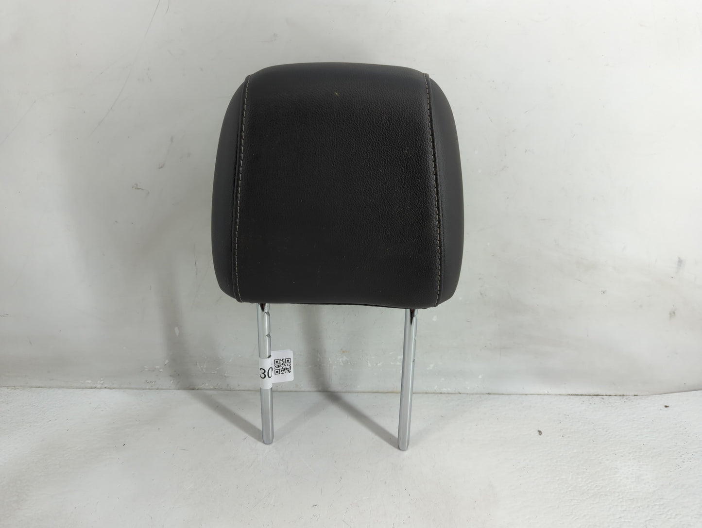 2014 Ford Escape Headrest Head Rest Front Driver Passenger Seat Fits OEM Used Auto Parts - Oemusedautoparts1.com