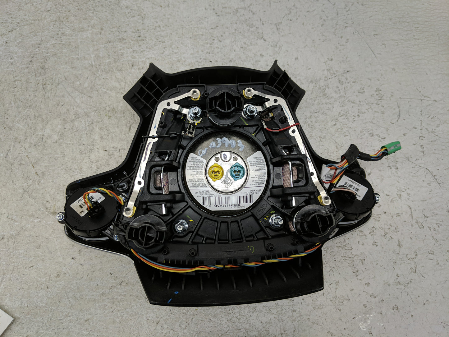 2013-2014 Ford Escape Air Bag Driver Left Steering Wheel Mounted P/N:CJ54 A042B85 BC3ZHE Fits Fits 2013 2014 OEM Used Auto P