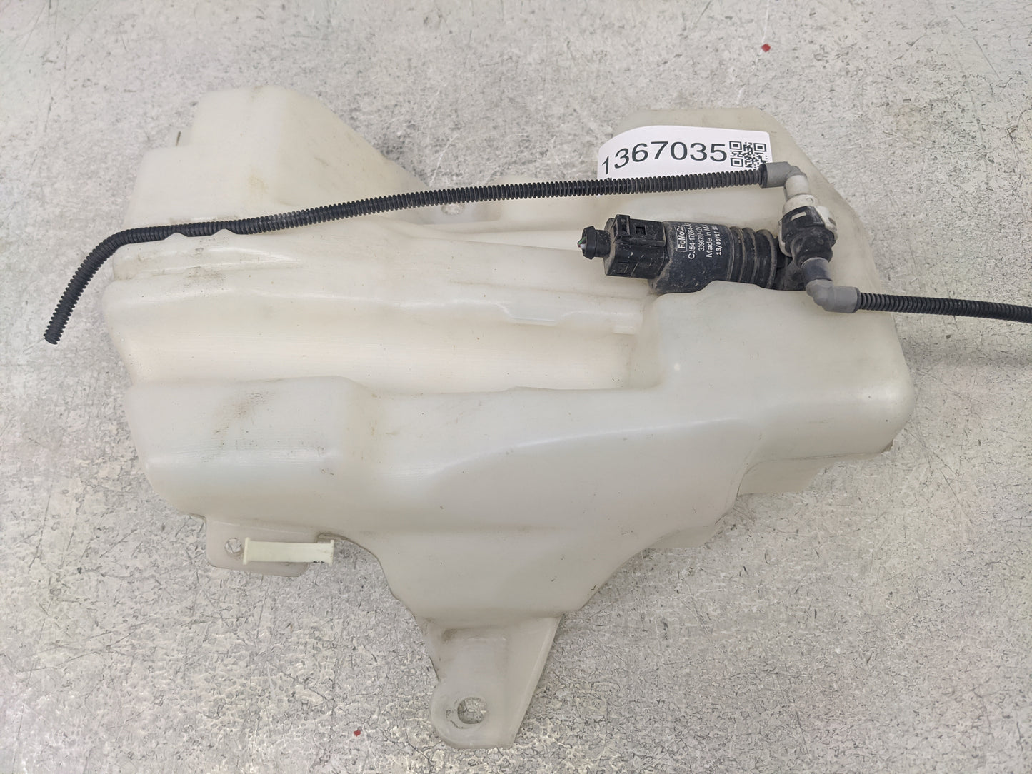 2013-2014 Ford Escape Windshield Washer Fluid Reservoir Bottle Oem - Oemusedautoparts1.com