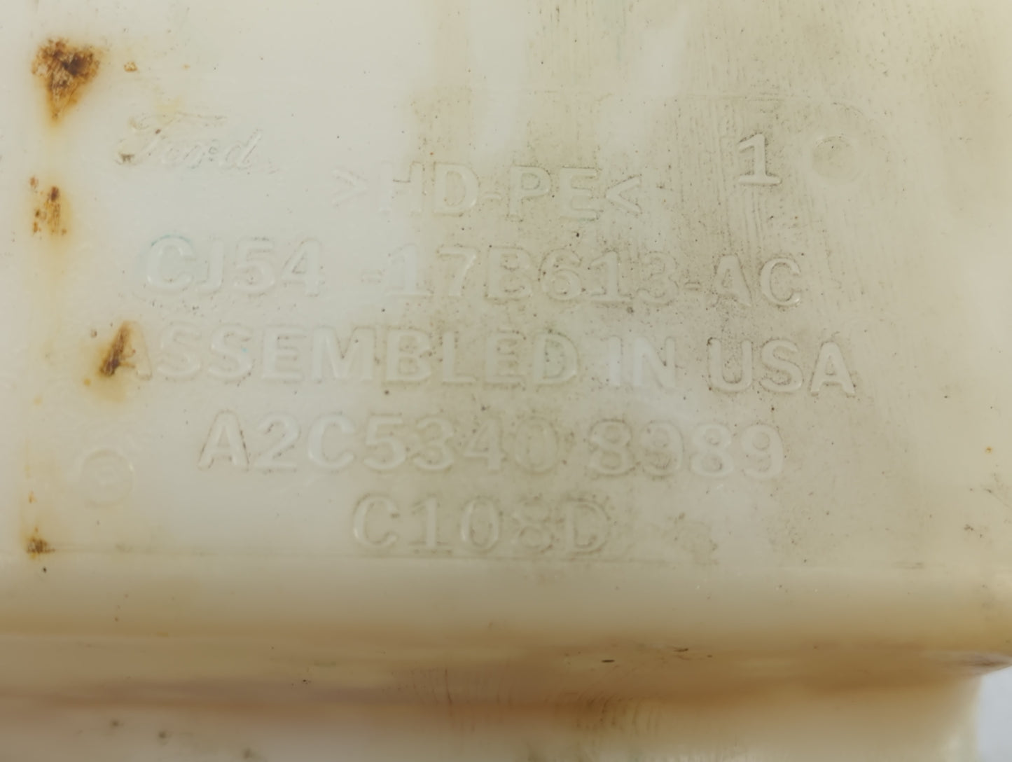 2013-2014 Ford Escape Windshield Washer Fluid Reservoir Bottle Oem - Oemusedautoparts1.com