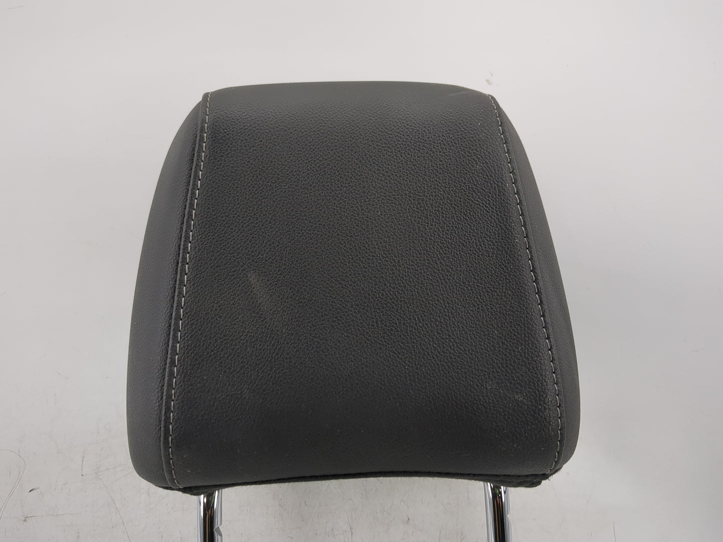 2013-2015 Ford Escape Headrest Head Rest Front Driver Passenger Seat Fits Fits 2013 2014 2015 OEM Used Auto Parts - Oemuseda