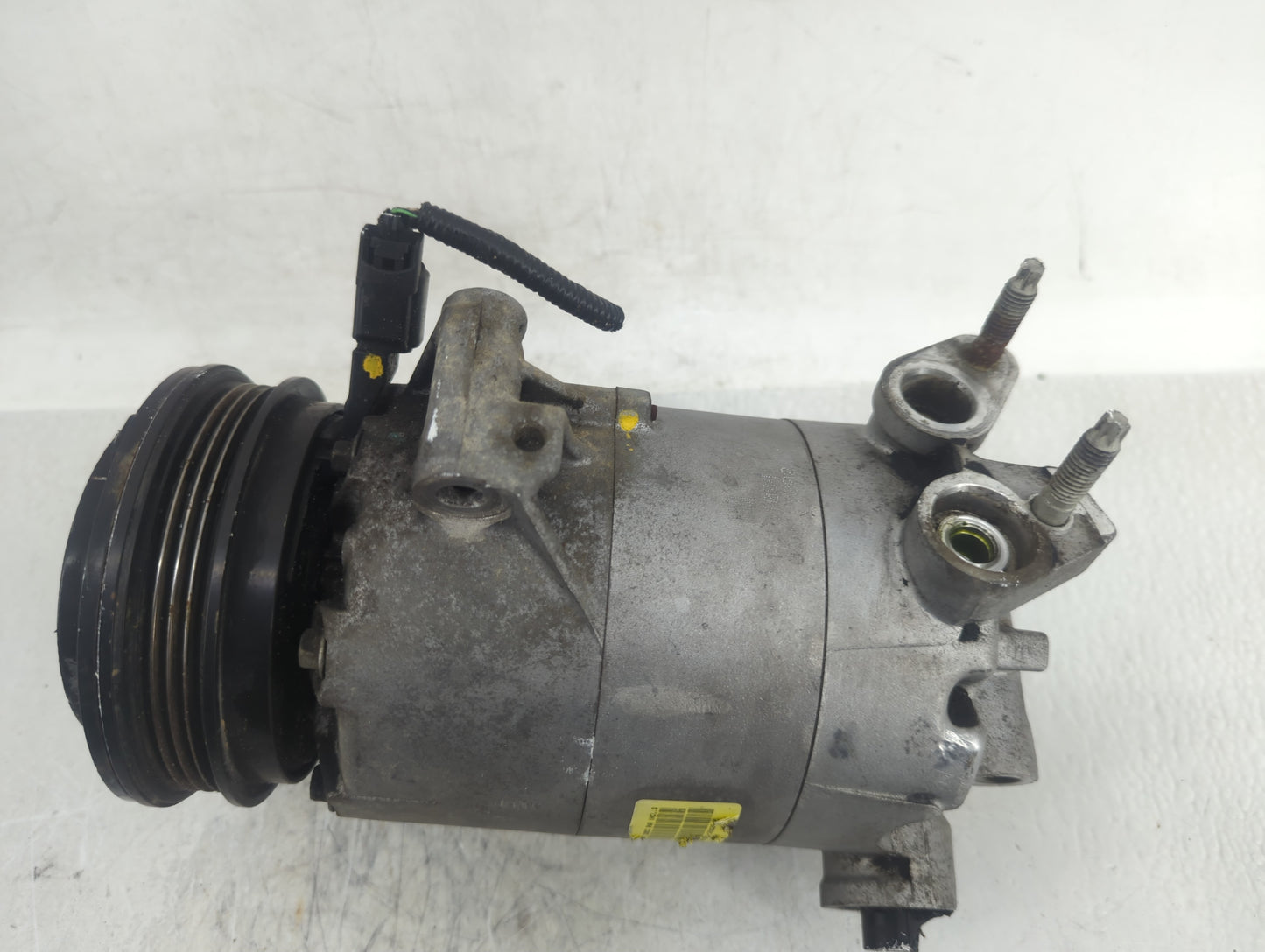 2013-2016 Ford Escape Air Conditioning A/c Ac Compressor Oem - Oemusedautoparts1.com