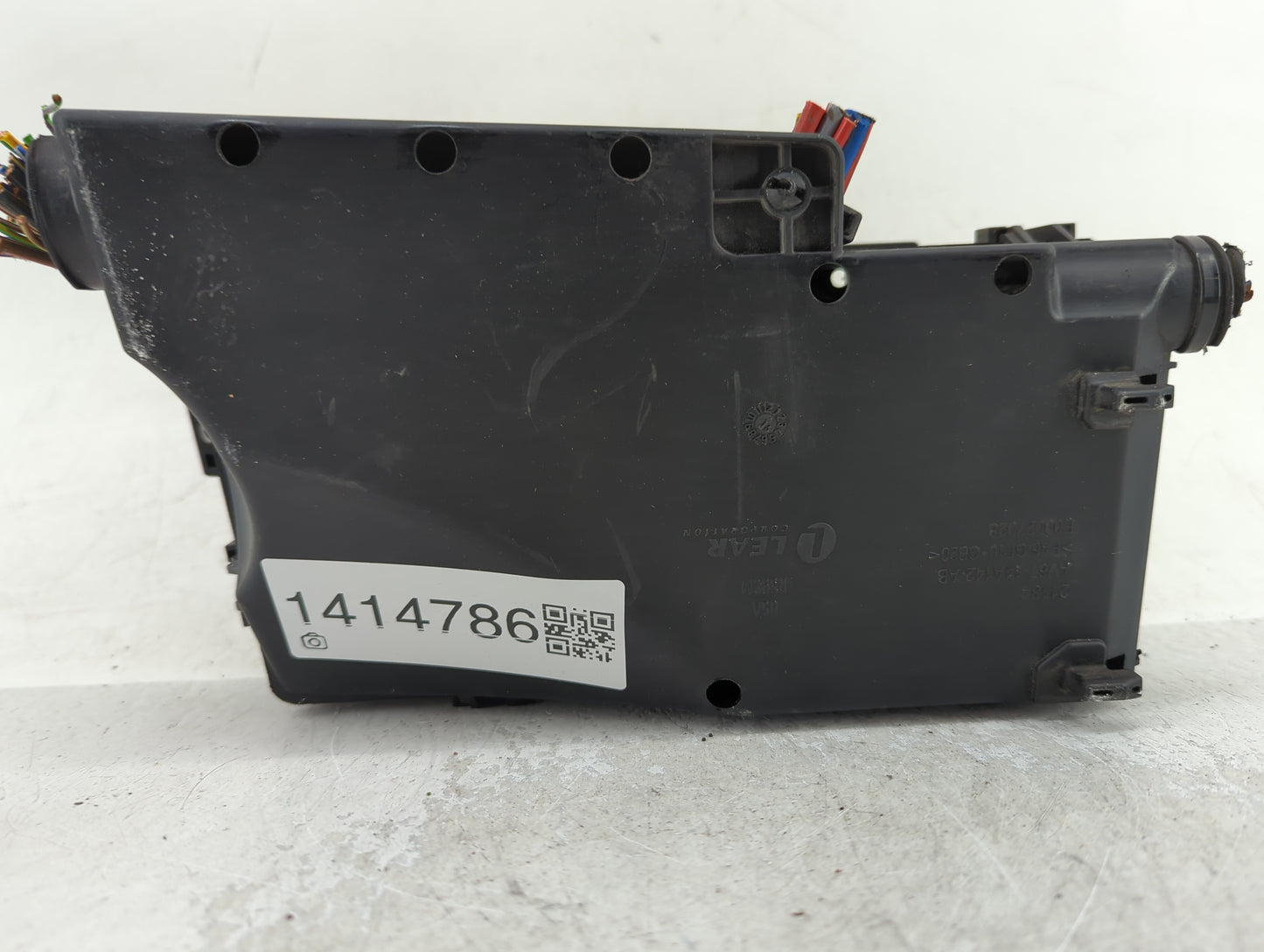 2013-2016 Ford Escape Fusebox Fuse Box Panel Relay Module P/N:E02345500 AV6T-14A067-AD Fits Fits 2013 2014 2015 2016 OEM Use
