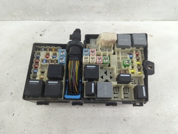 2013-2016 Ford Escape Fusebox Fuse Box Panel Relay Module P/N:GJ7T-14A076-BA Fits Fits 2013 2014 2015 2016 OEM Used Auto Parts